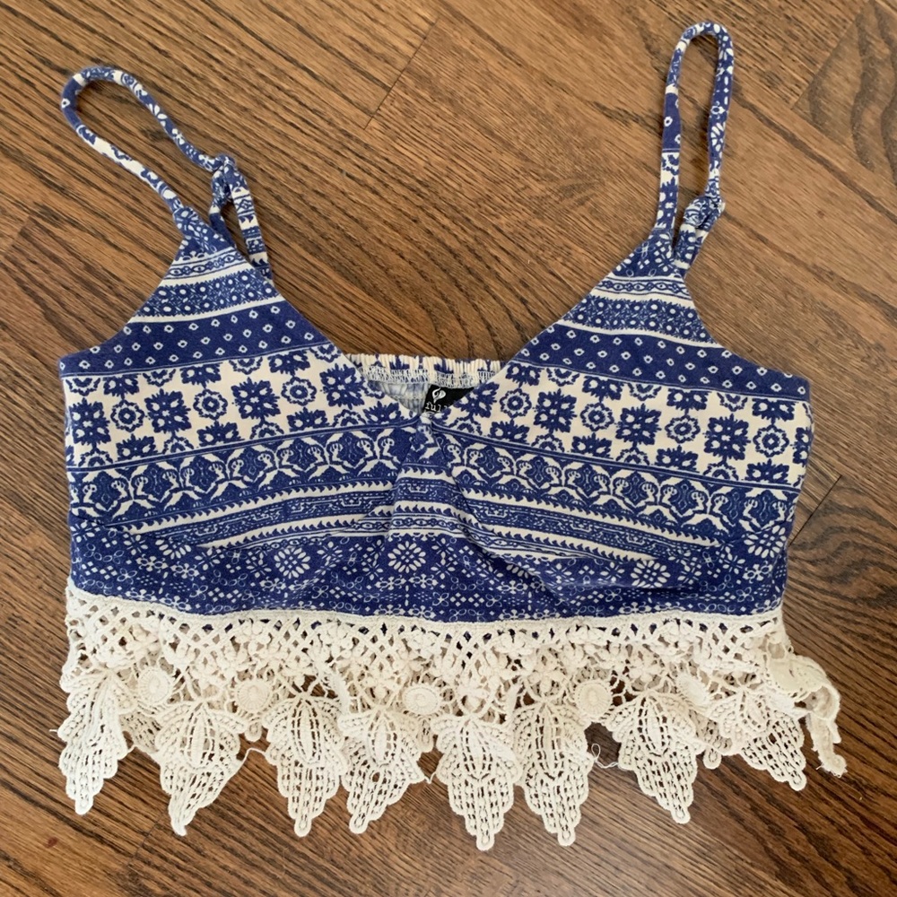 Crop top